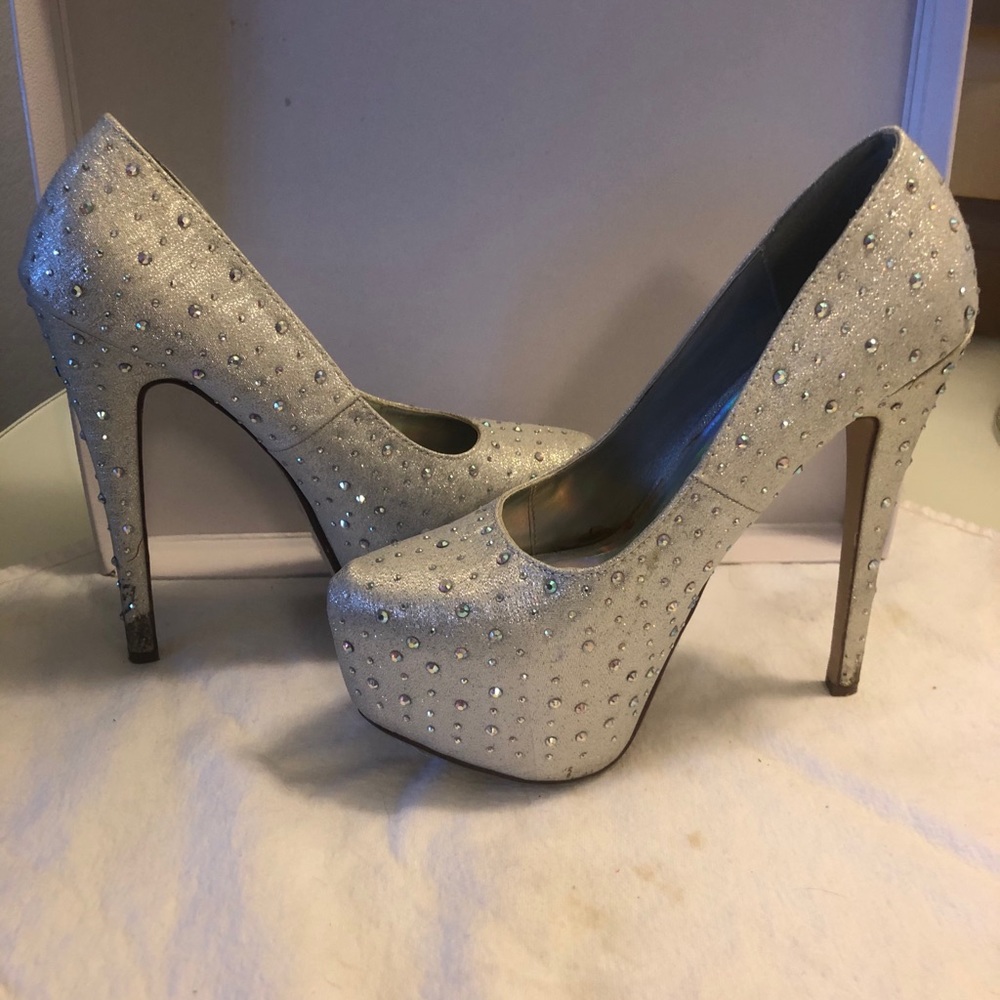 Stilettos - Picture 2 of 4